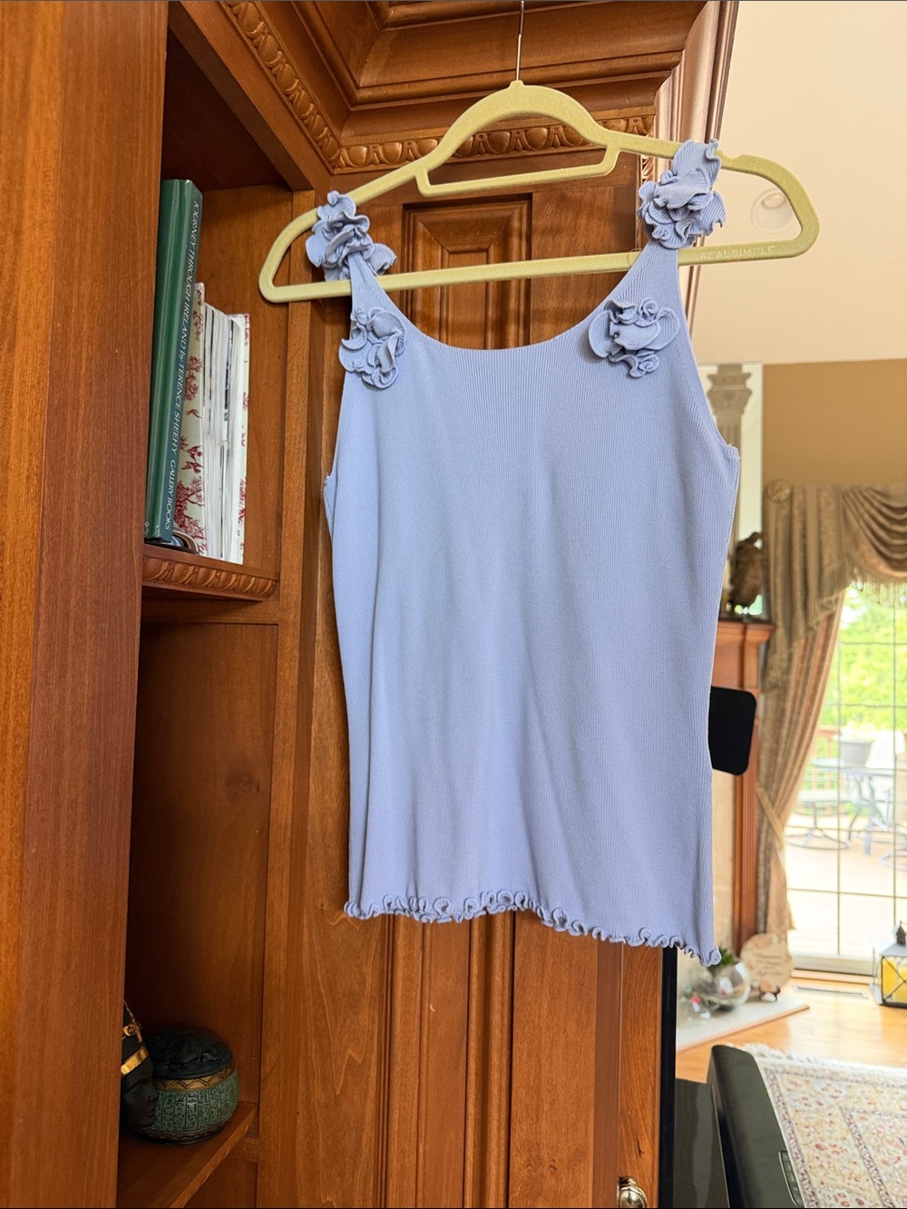 CypressAsNEWLightLavender/SkyBlueSoftTexturedKnitFloralAppliqueLettuceEdgeHemS:M